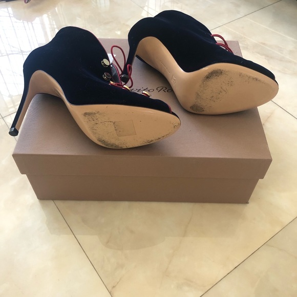 Gianvito Rossi Velvet Booties with Satin Piping - Picture 6 of 8